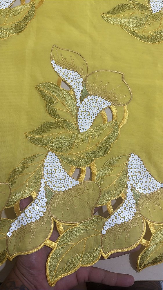 Africano Amarelo Luxo