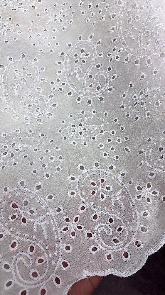 Lesse Branco Bordado