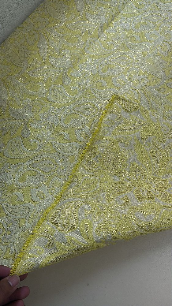 Jacquard Amarelo com Dourado