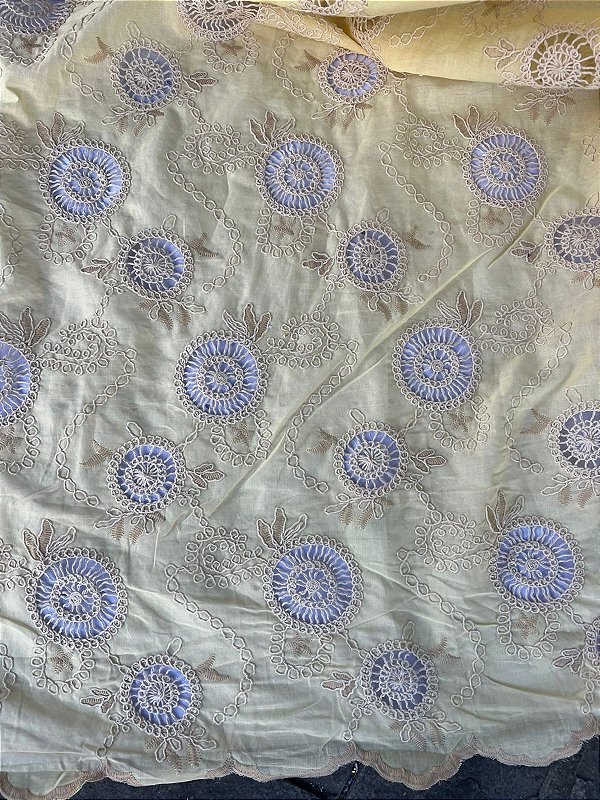 Rechilieu Amarelo Bordado