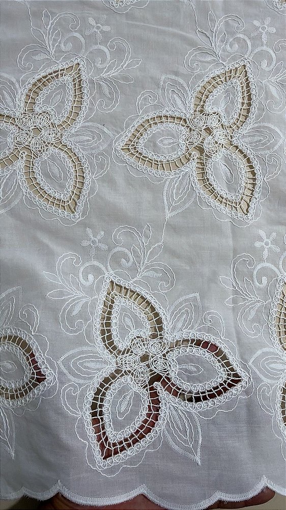 Rechilieu Branco Bordado