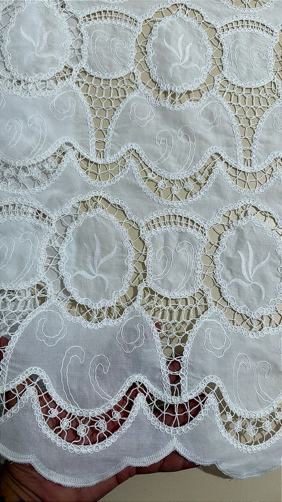 Rechilieu Branco Bordado