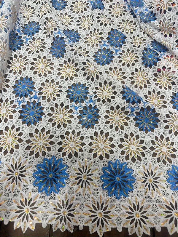 Africano Branco com Azul Bordado Luxo