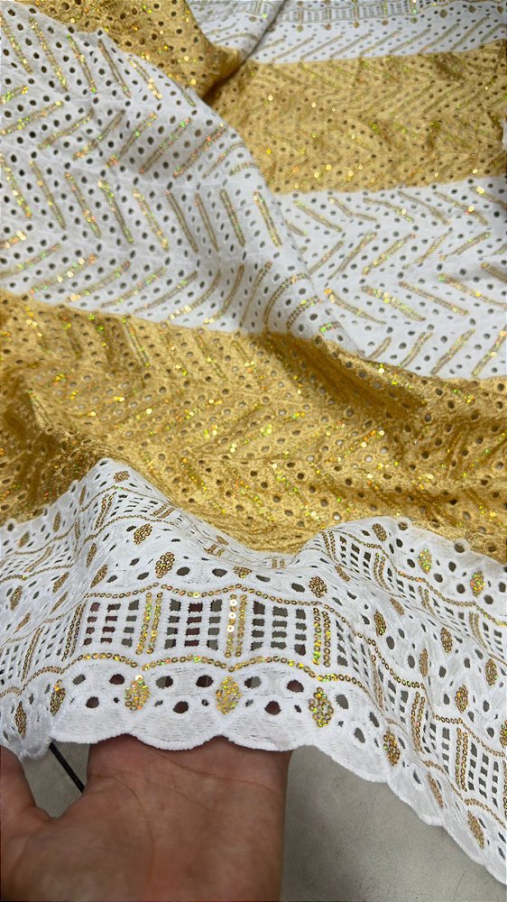 Africano Branco com Dourado Bordado Luxo
