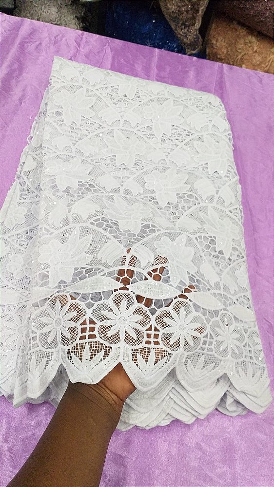 Africano Branco Bordado