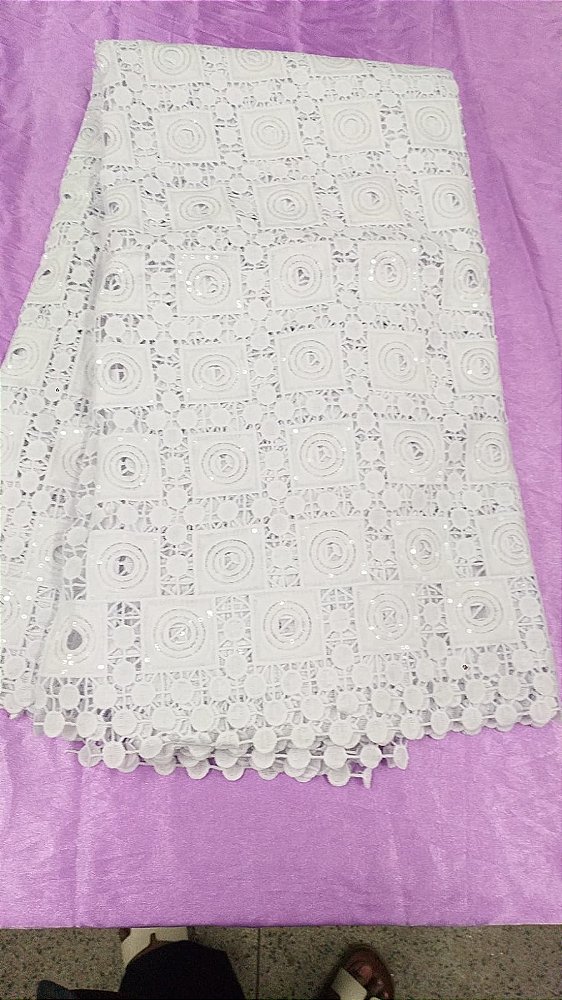 Africano Branco Bordado