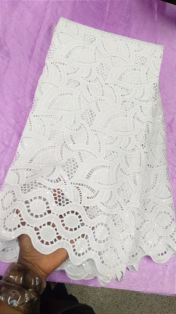 Africano Branco Bordado