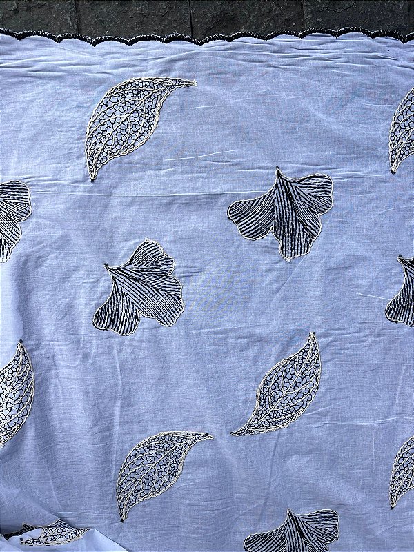 Lesse Branco com Amarelo Bordado