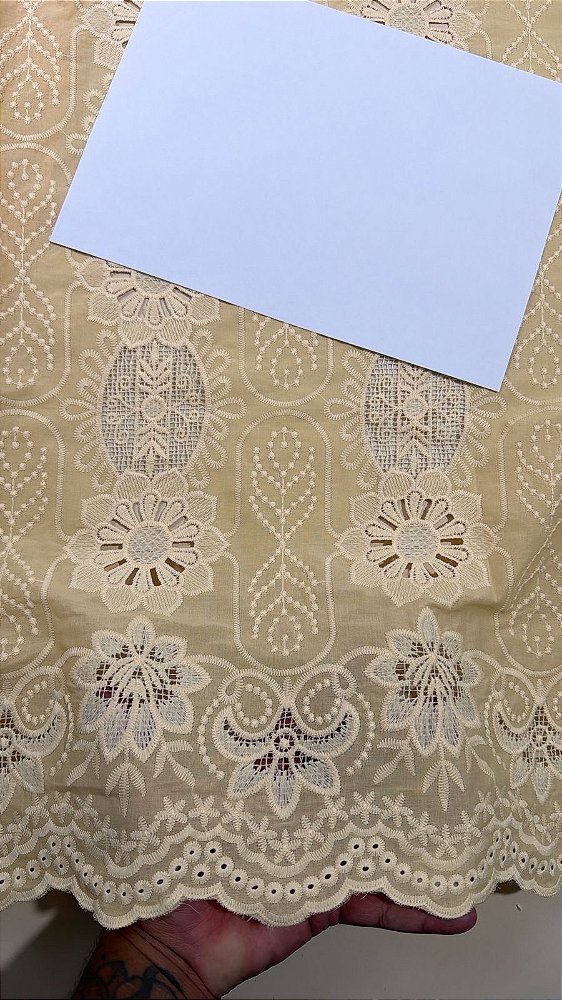 Rechilieu Amarelo Bordado