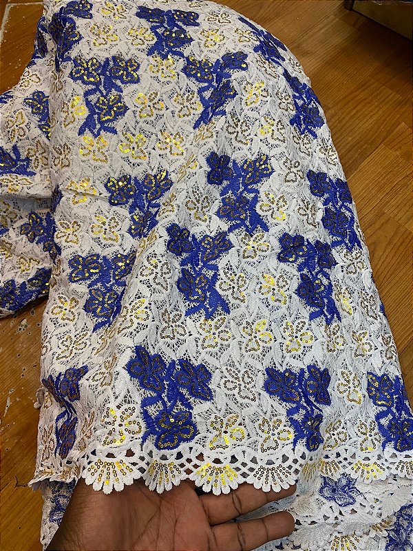 Africano Branco com Azul Bordado Luxo