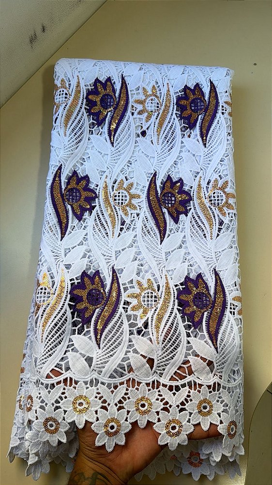 Africano Branco com Roxo Bordado Luxo