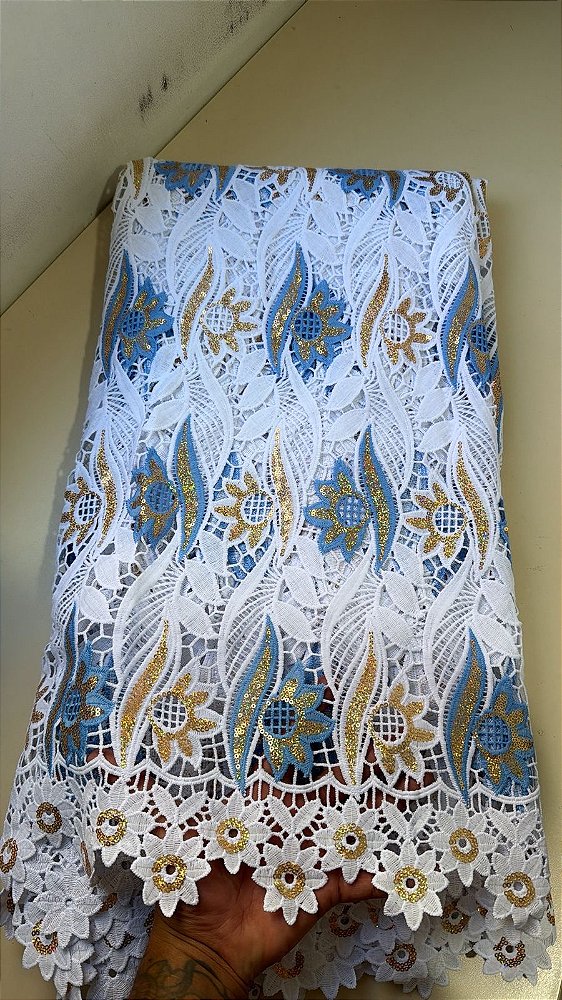 Africano Branco com Azul Bordado Luxo