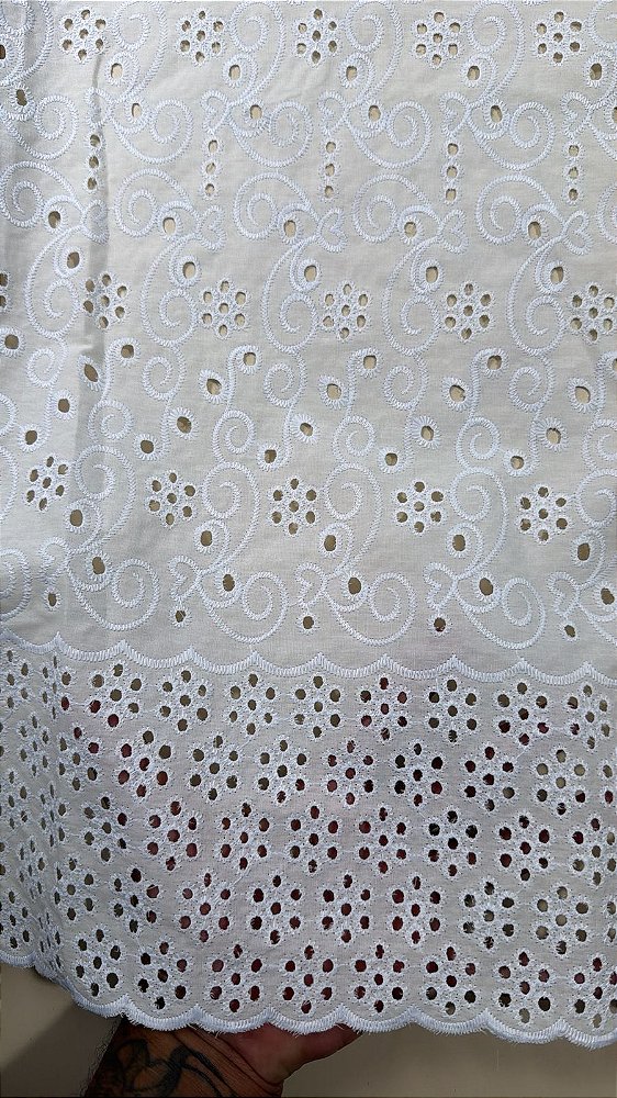 Lesse Branco Bordado