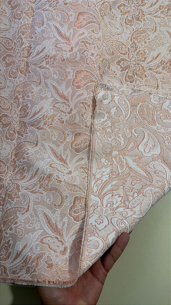 Jacquard Branco com Cobre