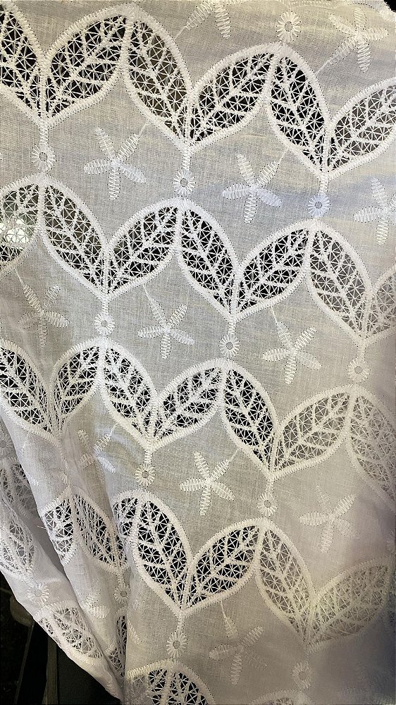 Rechilieu Branco Bordado