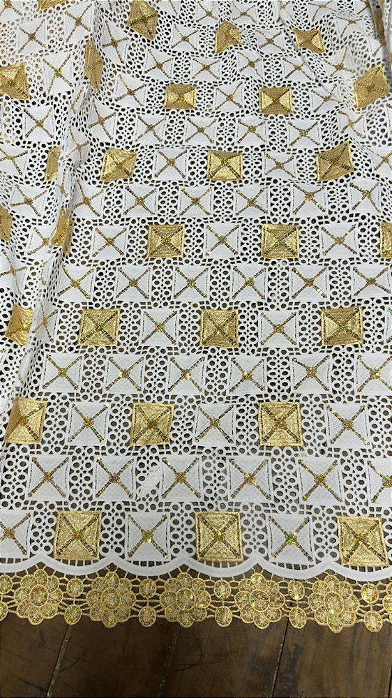 Africano Branco com Dourado Luxo