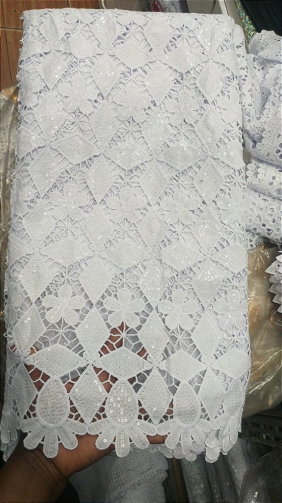 Africano Branco Bordado