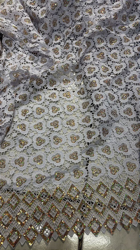 Africano Branco com Dourado Bordado Luxo