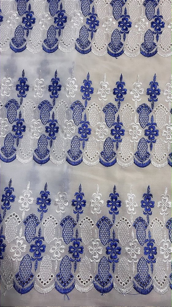 Lesse Branco com Azul Bordado