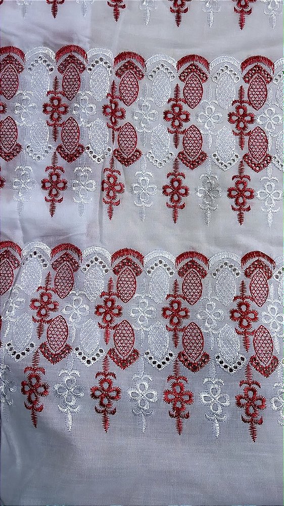 Lesse Branco com Marsala Bordado