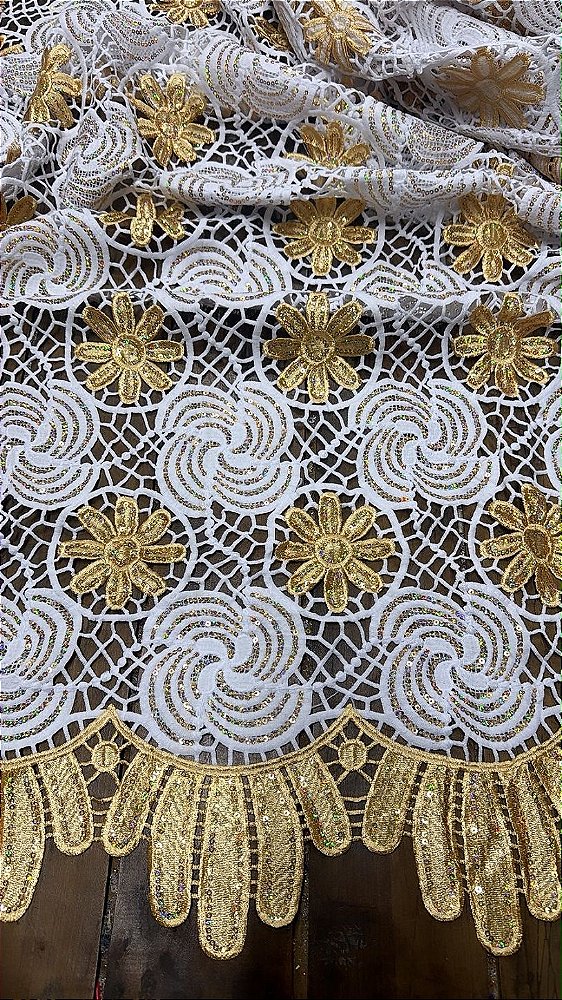 Africano Branco com Dourado Bordado Luxo