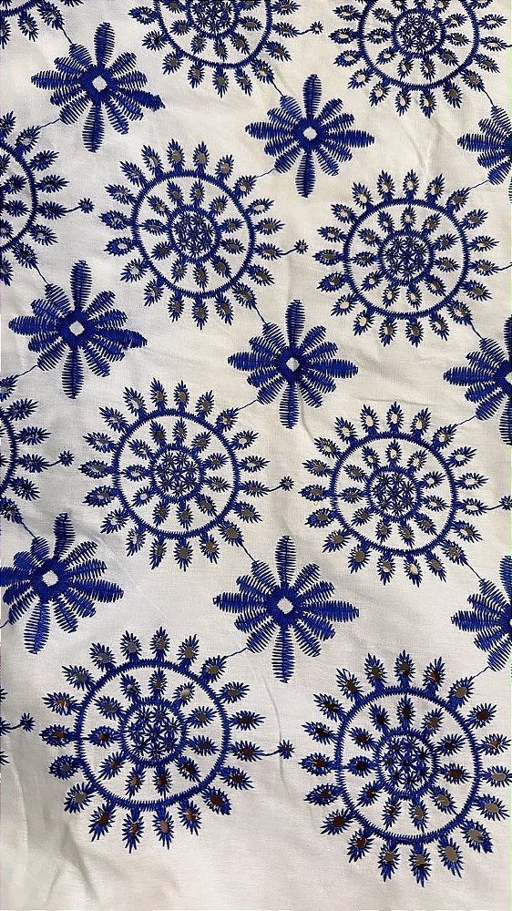 Lesse Branco com Azul Bordado
