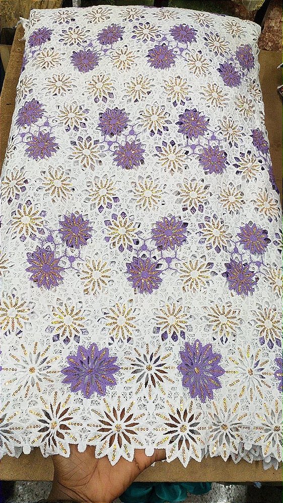 Africano Branco com Roxo Bordado Luxo