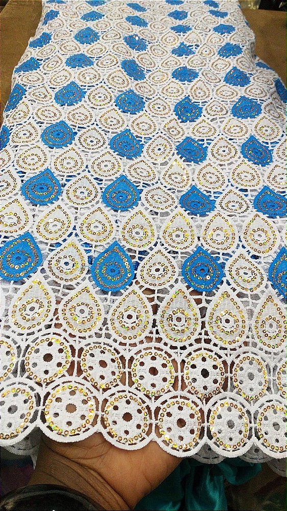 Africano Branco com Azul Bordado Luxo