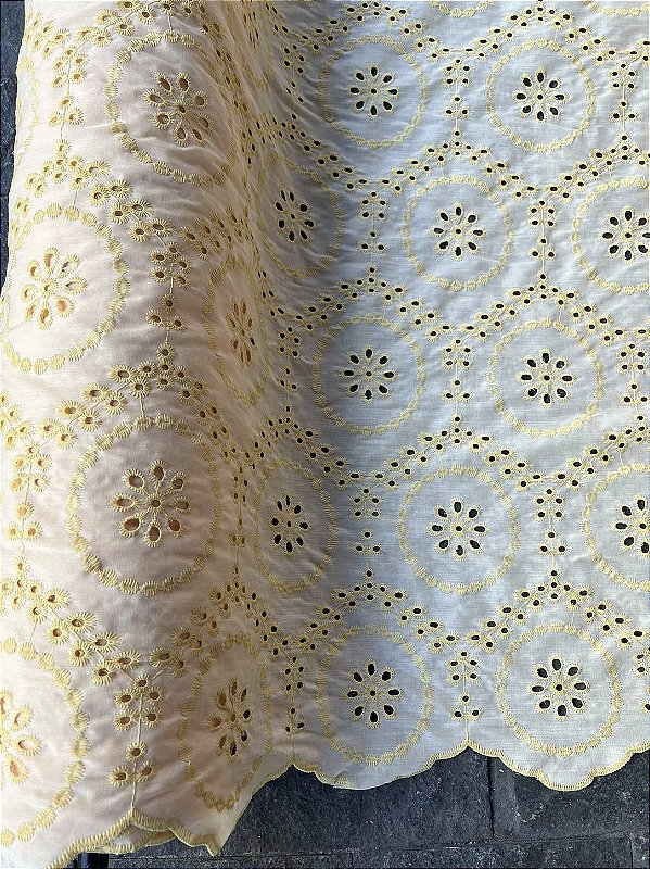 Lesse Amarelo Bordado