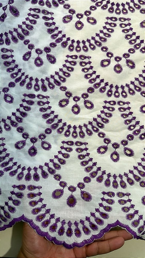 Lesse Branco com Roxo Bordado