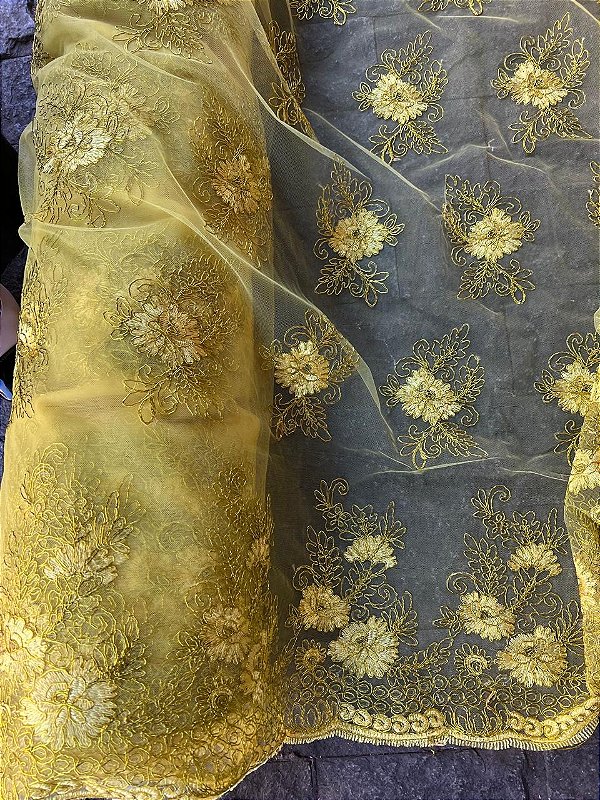Tule Amarelo com Dourado Bordado