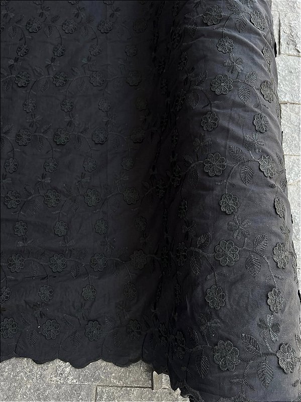 Lesse Preto Bordado