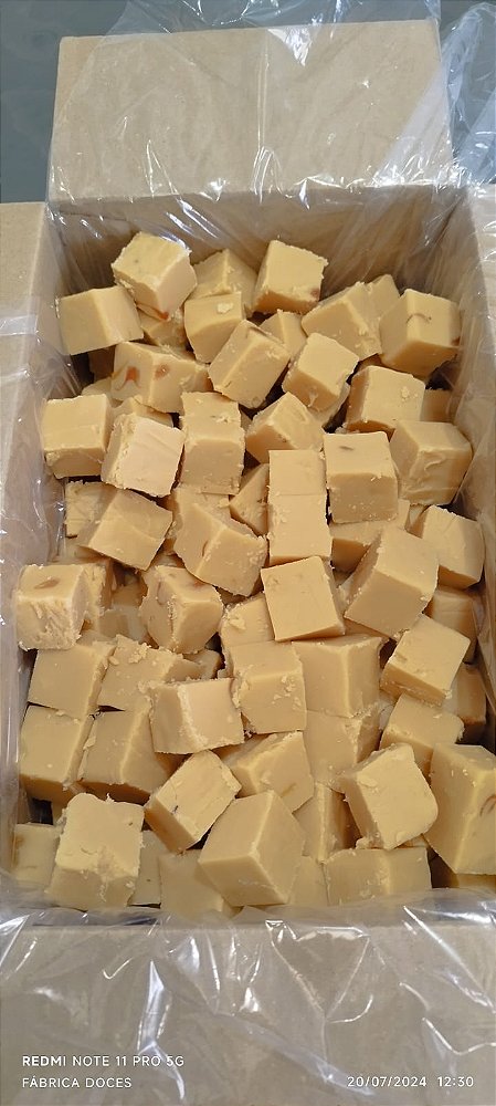 DOCE LEITE COM MAROLO ARTESANAL CAIXA 3KG ATACADO