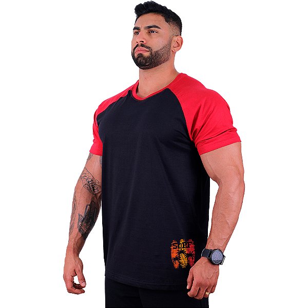 Camiseta Tradicional Estampa Lateral Manga Curta MXD Conceito Logo Três Pranchas