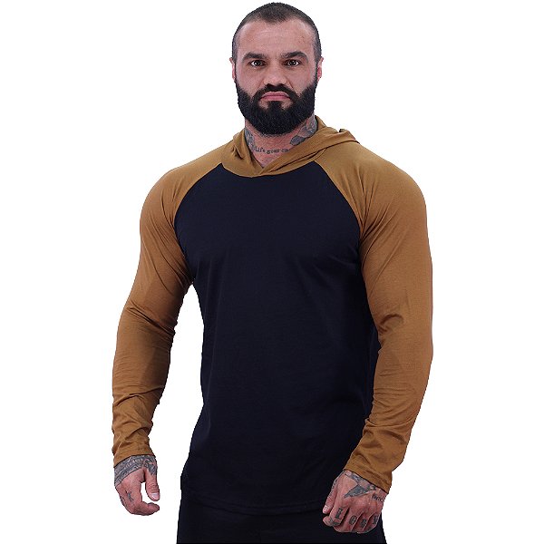 Camiseta Manga Longa Longline Com Touca Raglan MXD Conceito Marrom Claro e Preto
