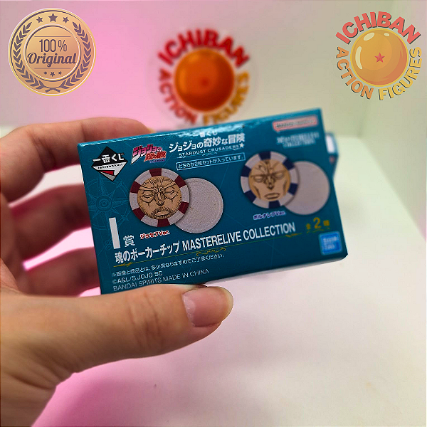 DUPLA MOEDA DE PÔKER JOJO'S BIZARRE ADVENTURE ICHIBAN KUJI LETRA I BANDAI 100% ORIGINAL LACRADO