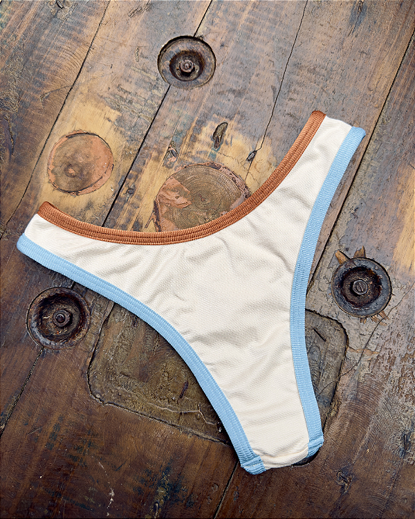 Calcinha Asa Delta Biquíni Leblon Off White