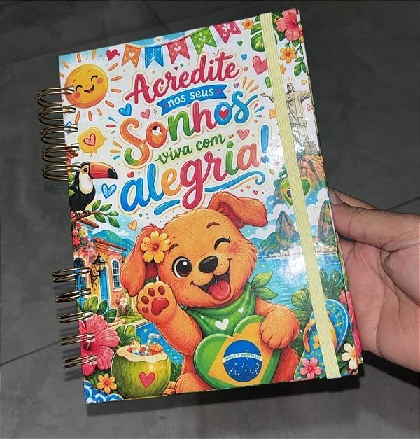 Caderno cachorrinho Caramelo Brasil.