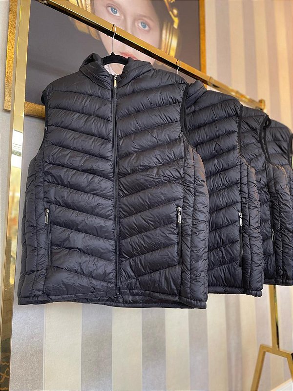 COLETE PUFFER COM TOUCA REMOVÍVEL