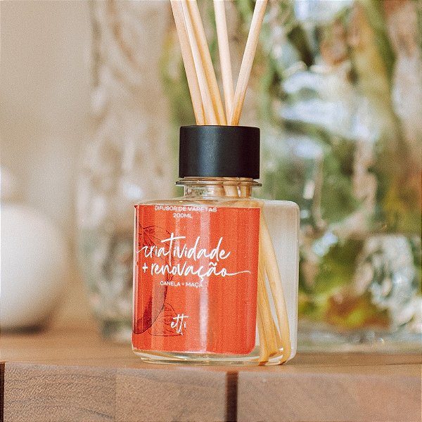 Difusor de Varetas Canela e Maça 200ml | 30 dias