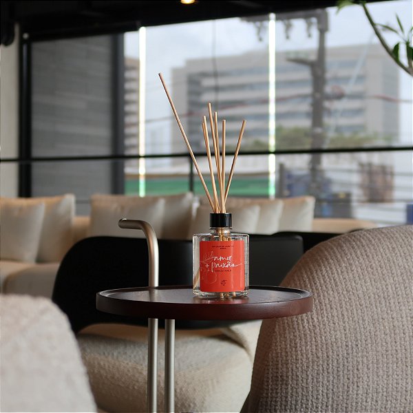 Difusor de Varetas Cereja e Avelã 400ml | 60 dias