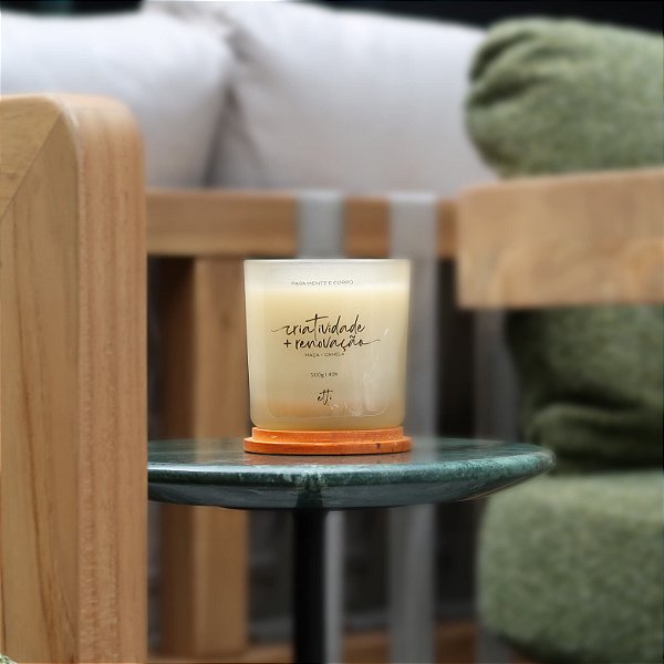 Vela Aromática Canela e Maçã 200g | 40h - Bege