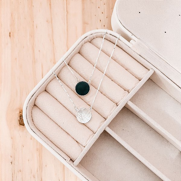 ESCAPULÁRIO ÔNIX E MADREPÉROLA