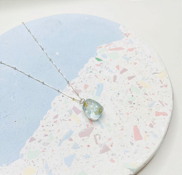 COLAR DE BOLINHAS COM TOPÁZIO