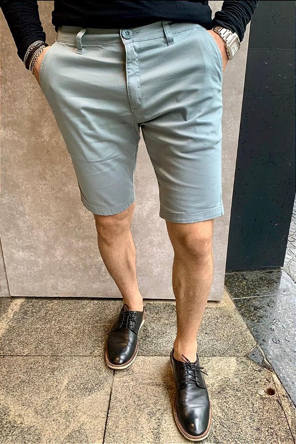 BERMUDA ALFAIATARIA SLIM CINZA CLARO