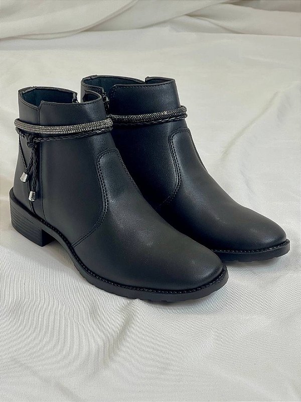 Bota Rasteira Tuany Preto