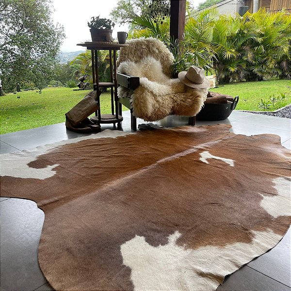 TAPETE DE COURO DE BOI NATURAL 01