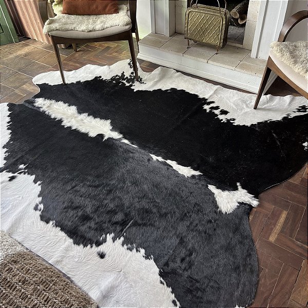 Tapete de couro de boi - Hereford Preto c/ Branco 03