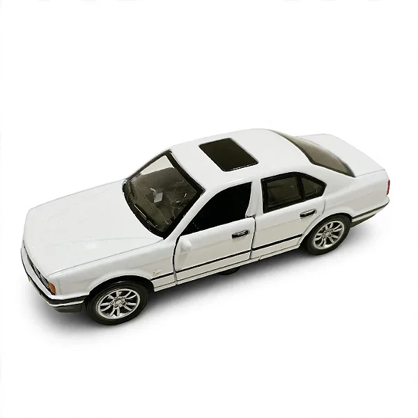 BMW 535i E34 1988 Escala 1:32 - Branco