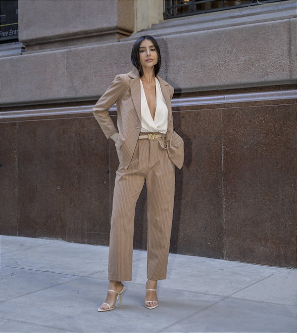 Calca Risca de Giz Lulli Camel